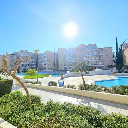 Elysia Park Apartments Paphos Luaran gambar