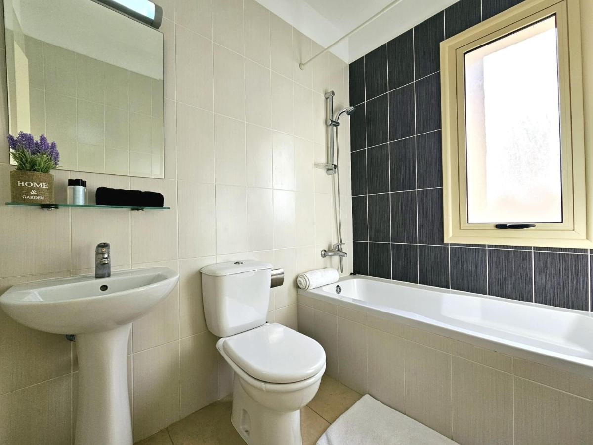 Elysia Park Apartments Paphos Luaran gambar