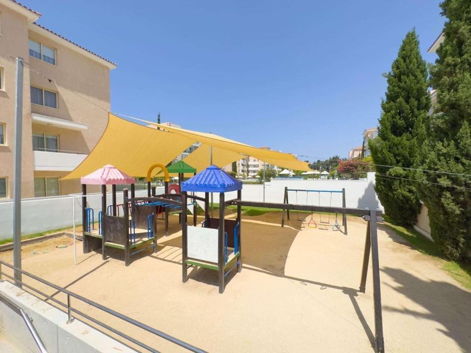 Elysia Park Apartments Paphos Luaran gambar