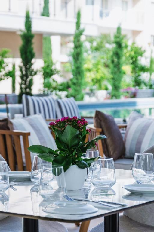 Elysia Park Apartments Paphos Luaran gambar