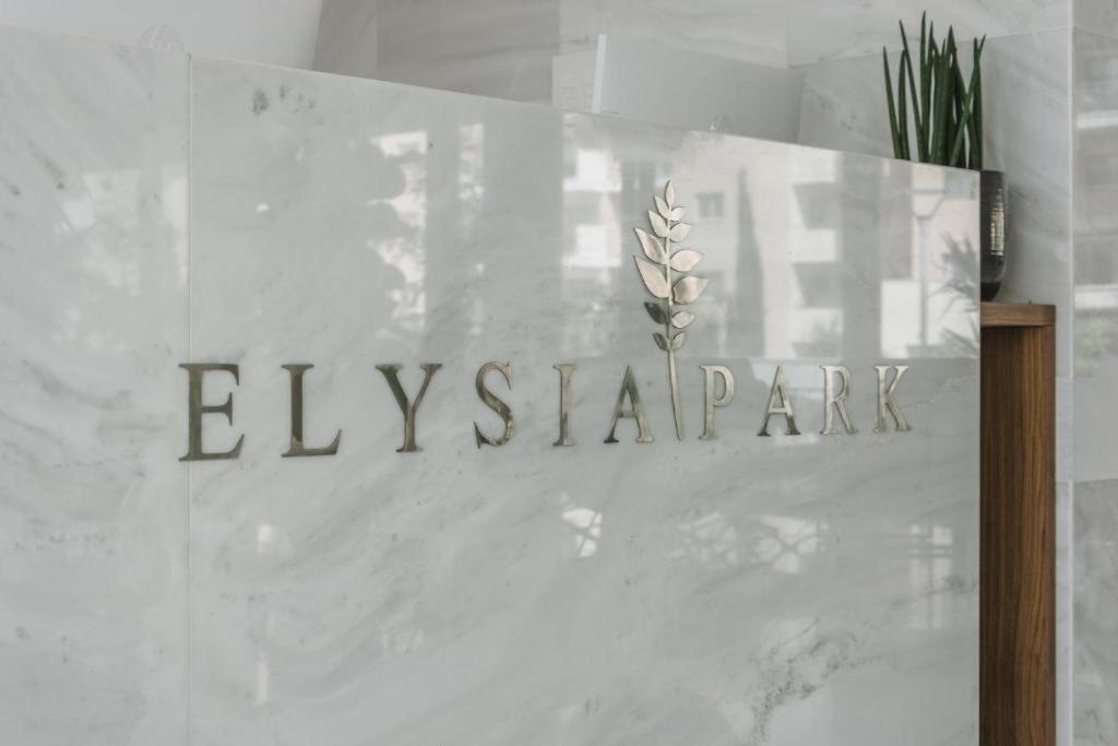Elysia Park Apartments Paphos Luaran gambar